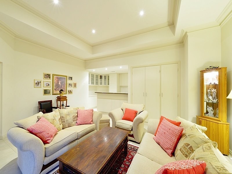 11 Lambeth Mews, Mount Claremont WA 6010