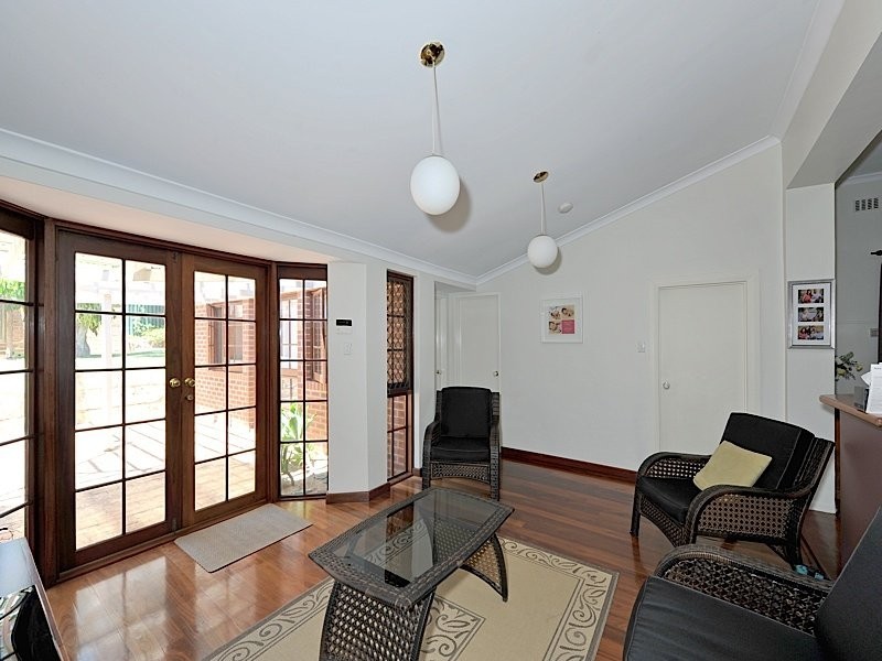 28 Kathleen Street, Cottesloe WA 6011