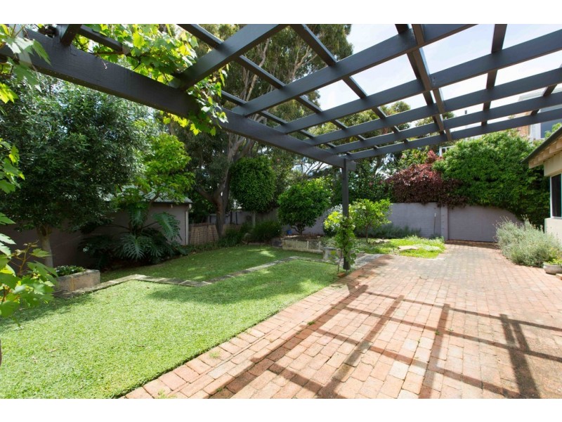 22 Gibney Street, Cottesloe WA 6011