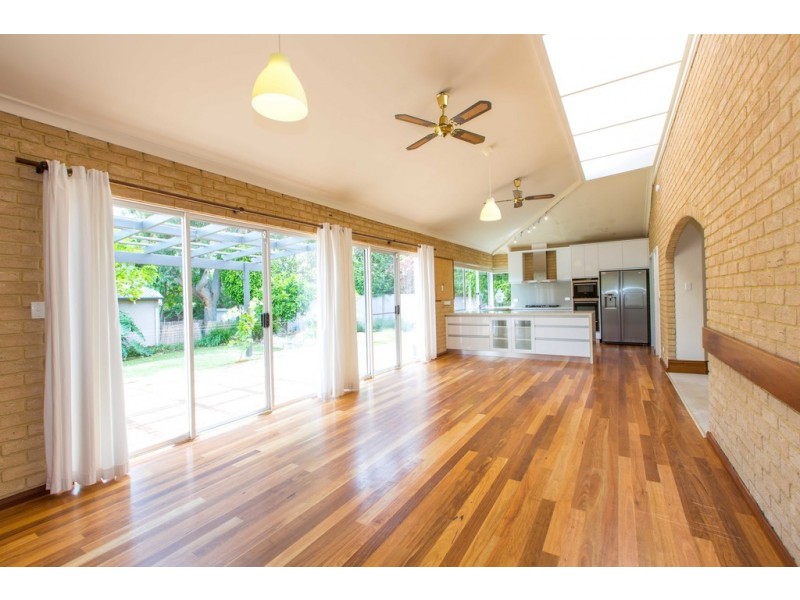 22 Gibney Street, Cottesloe WA 6011