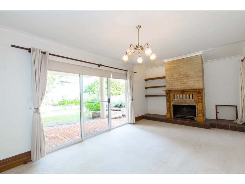 22 Gibney Street, Cottesloe WA 6011