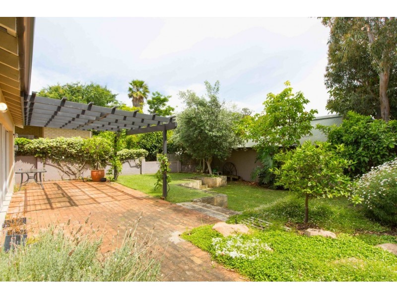 22 Gibney Street, Cottesloe WA 6011