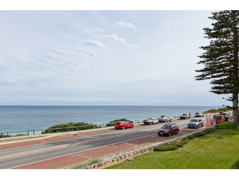22 Gibney Street, Cottesloe WA 6011