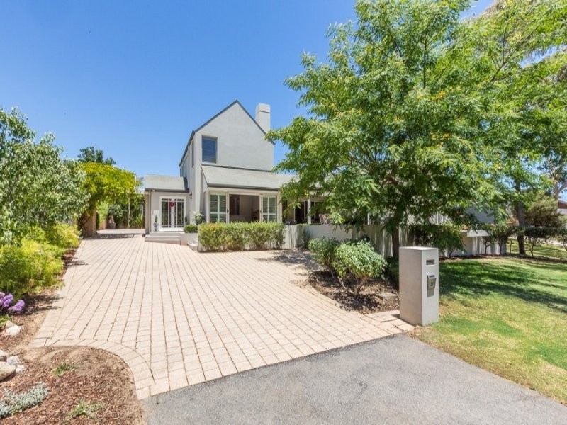 25 Fairbairn Street, Mosman Park WA 6012