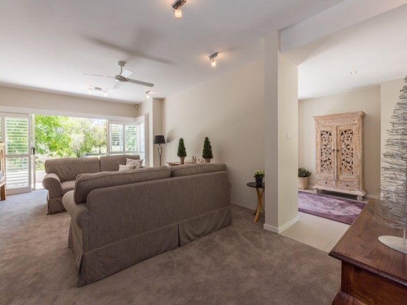 25 Fairbairn Street, Mosman Park WA 6012