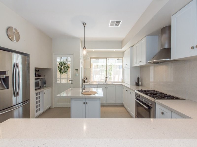 25 Fairbairn Street, Mosman Park WA 6012