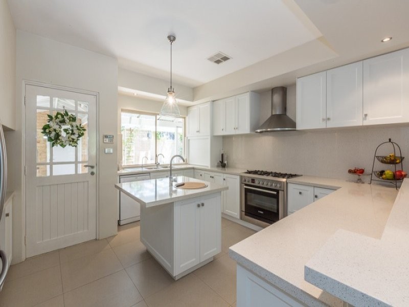 25 Fairbairn Street, Mosman Park WA 6012