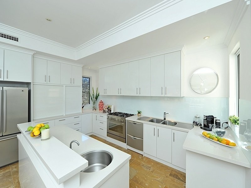 4 Irvine Street, Peppermint Grove WA 6011