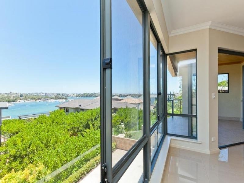 13 Chipperfield Court, Mosman Park WA 6012