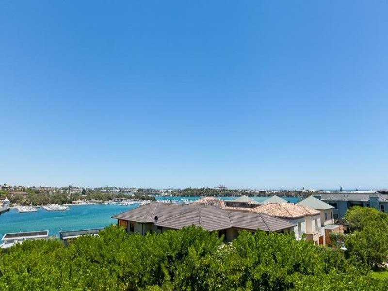 13 Chipperfield Court, Mosman Park WA 6012