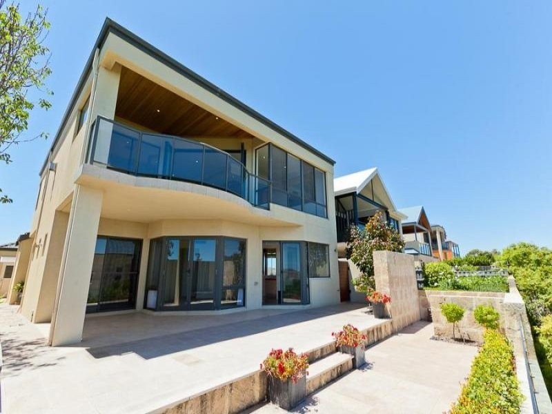 13 Chipperfield Court, Mosman Park WA 6012