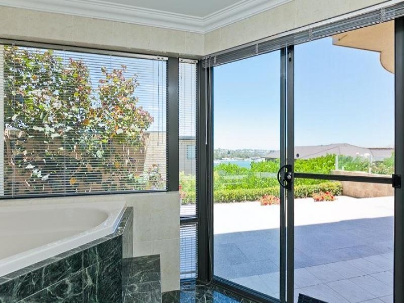 13 Chipperfield Court, Mosman Park WA 6012
