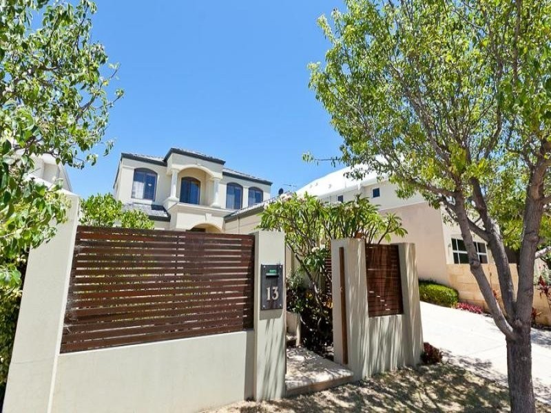 13 Chipperfield Court, Mosman Park WA 6012