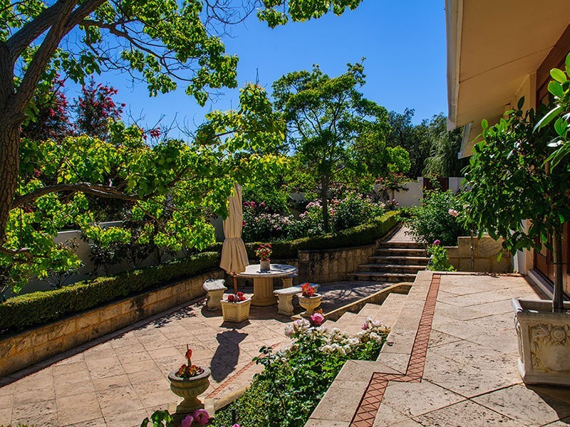 31 Boreham Street, Cottesloe WA 6011