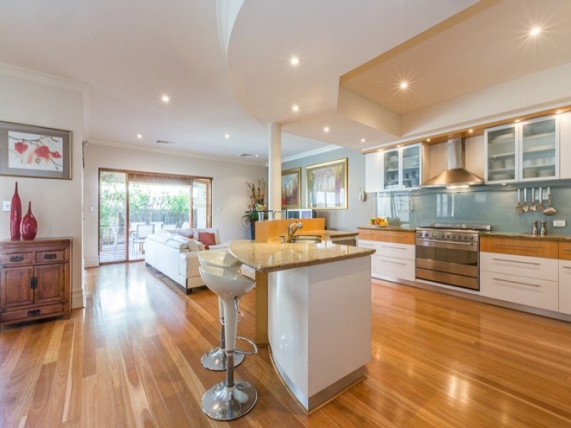 2 Griver Street, Cottesloe WA 6011