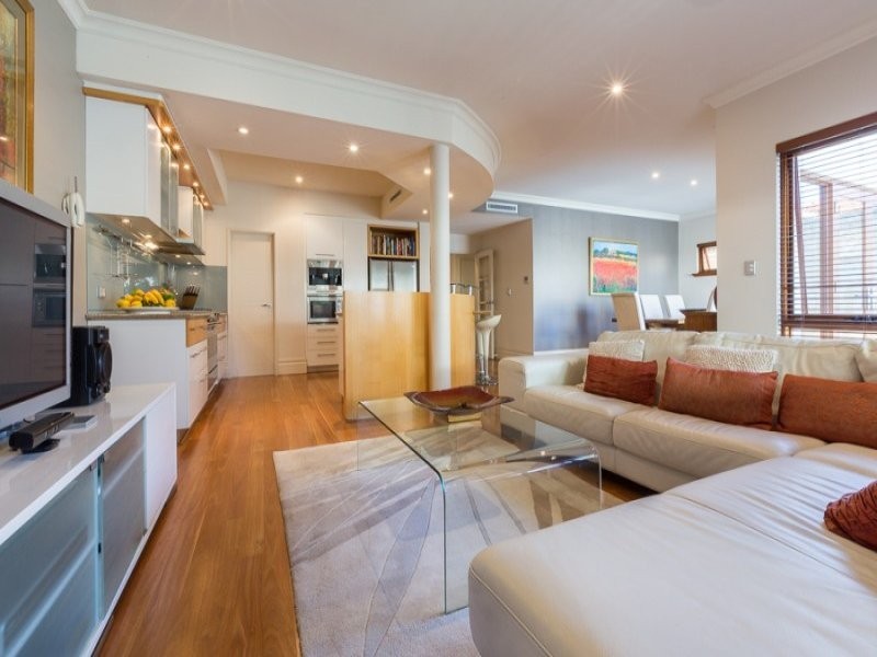 2 Griver Street, Cottesloe WA 6011