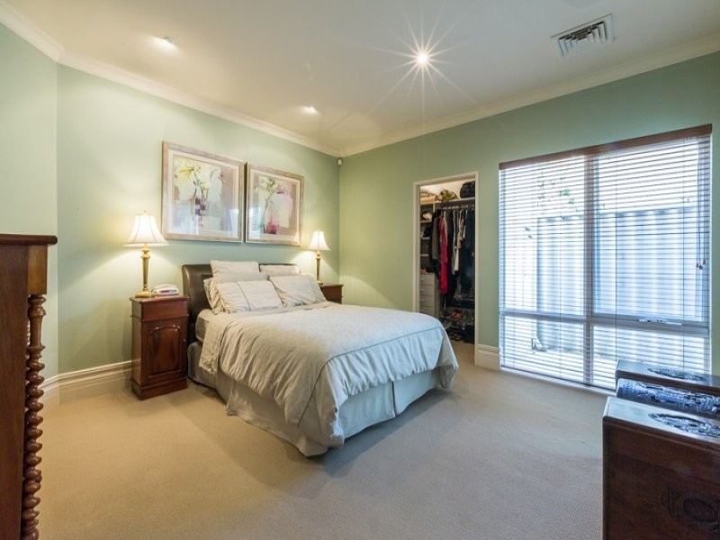 2 Griver Street, Cottesloe WA 6011