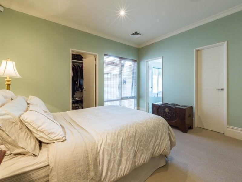 2 Griver Street, Cottesloe WA 6011