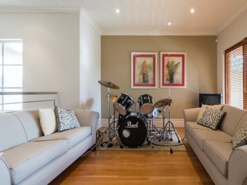 2 Griver Street, Cottesloe WA 6011