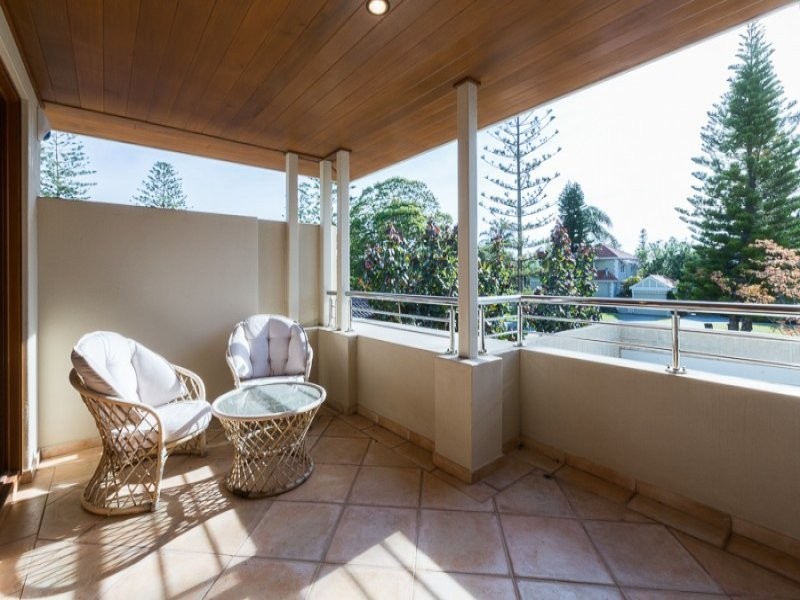 2 Griver Street, Cottesloe WA 6011