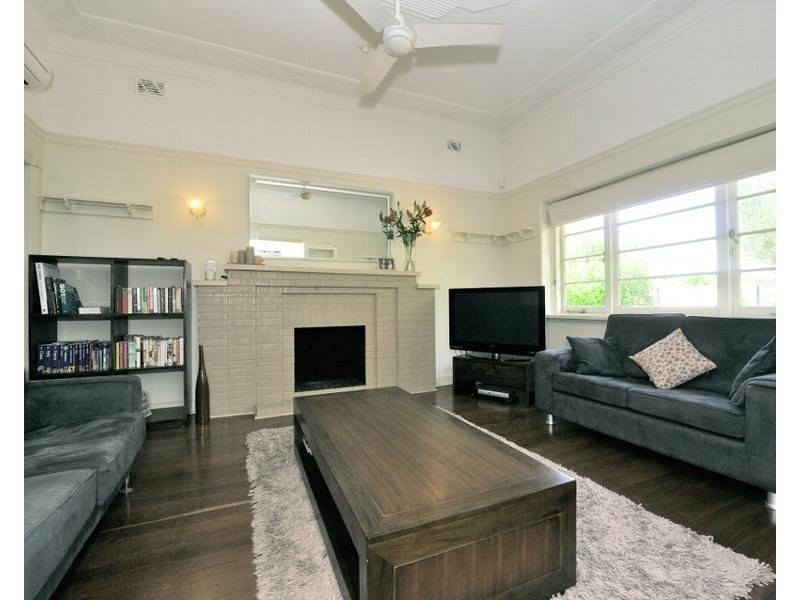 43 North St, Swanbourne WA 6010