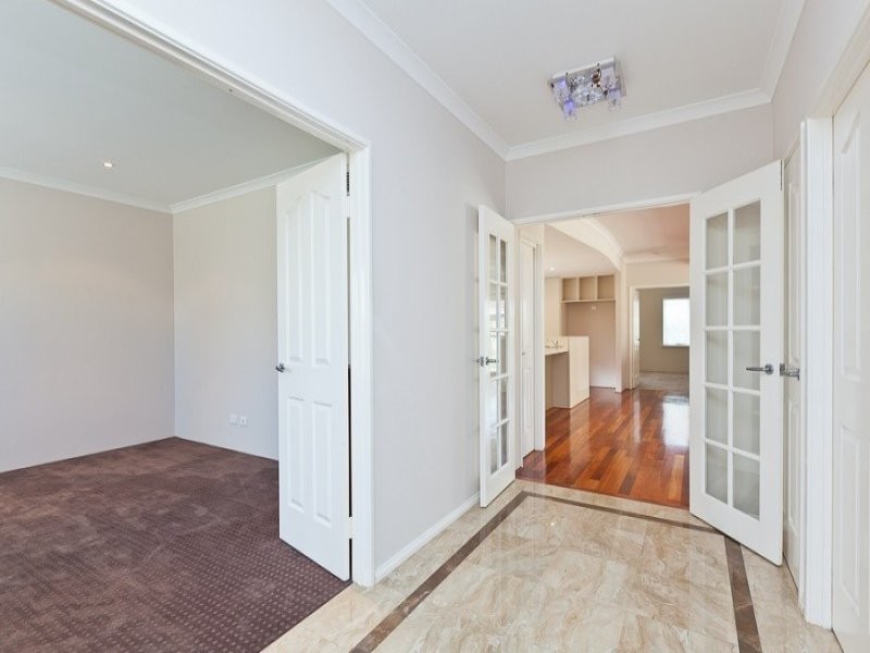 34 Milano Street, Stirling WA 6021