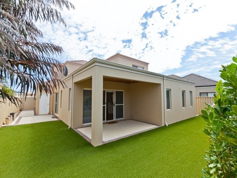 34 Milano Street, Stirling WA 6021