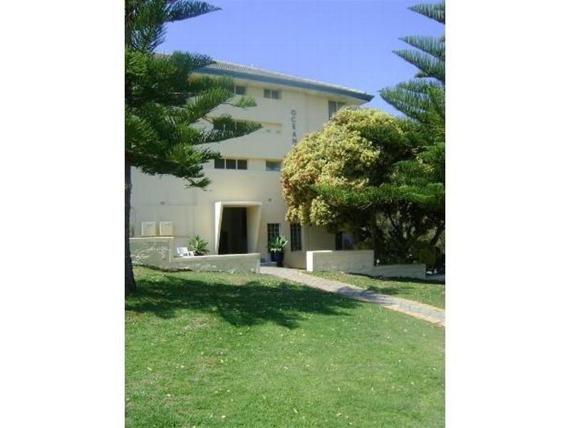 19/15 Eric Street, Cottesloe WA 6011