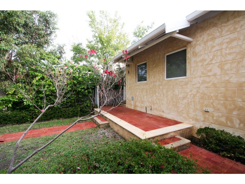 27 Brighton Street, Cottesloe WA 6011