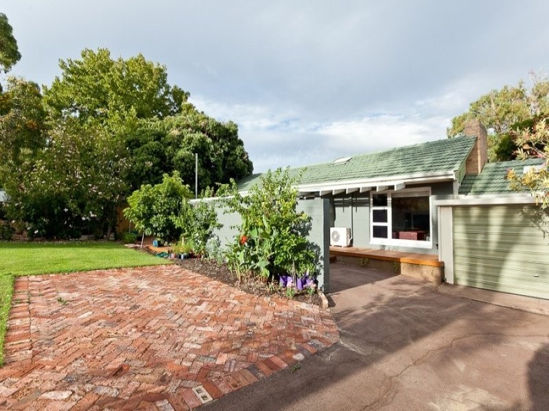 106 Rochdale Road, Mount Claremont WA 6010