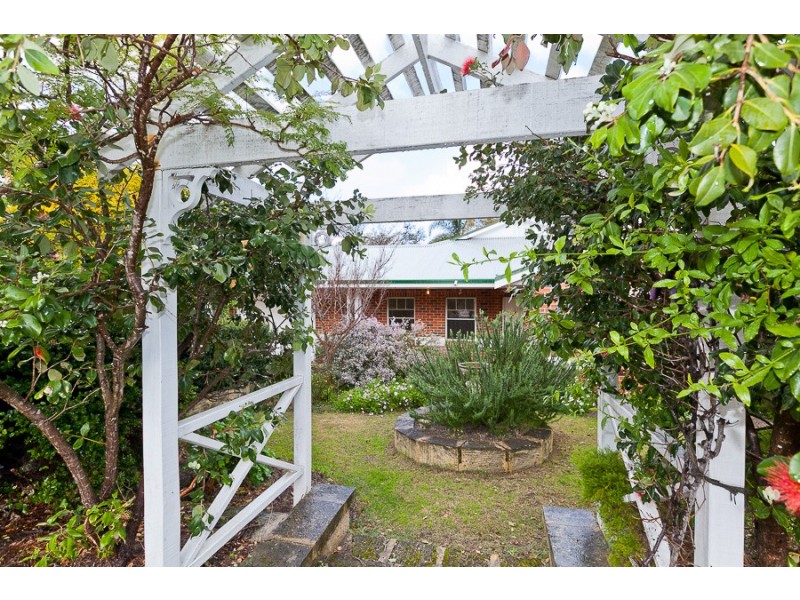 140 Victoria Street, Mosman Park WA 6012