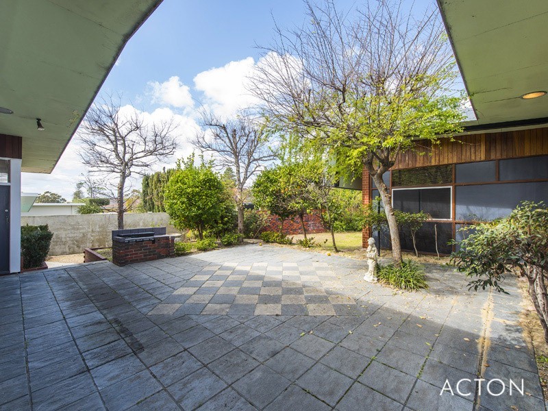 6 Allenby Road, Dalkeith WA 6009