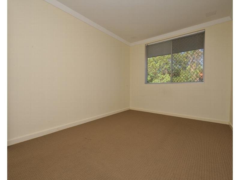 13/4 Murray Avenue, Mosman Park WA 6012