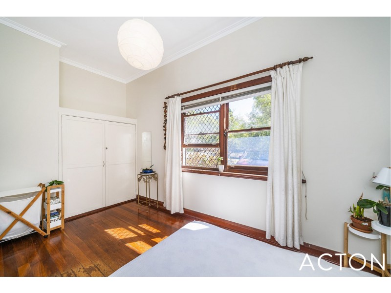 39 Hawkstone Street, Cottesloe WA 6011