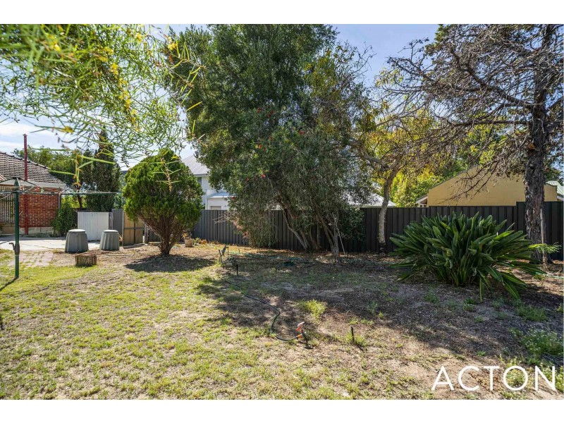 39 Hawkstone Street, Cottesloe WA 6011