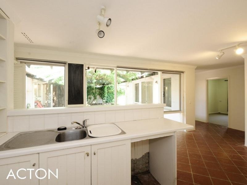 7 Ackland Way, Cottesloe WA 6011