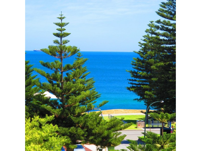 6/7 Napier Street, Cottesloe WA 6011
