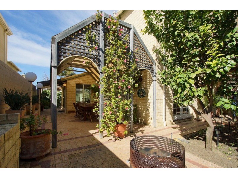 191A Curtin Avenue, Cottesloe WA 6011