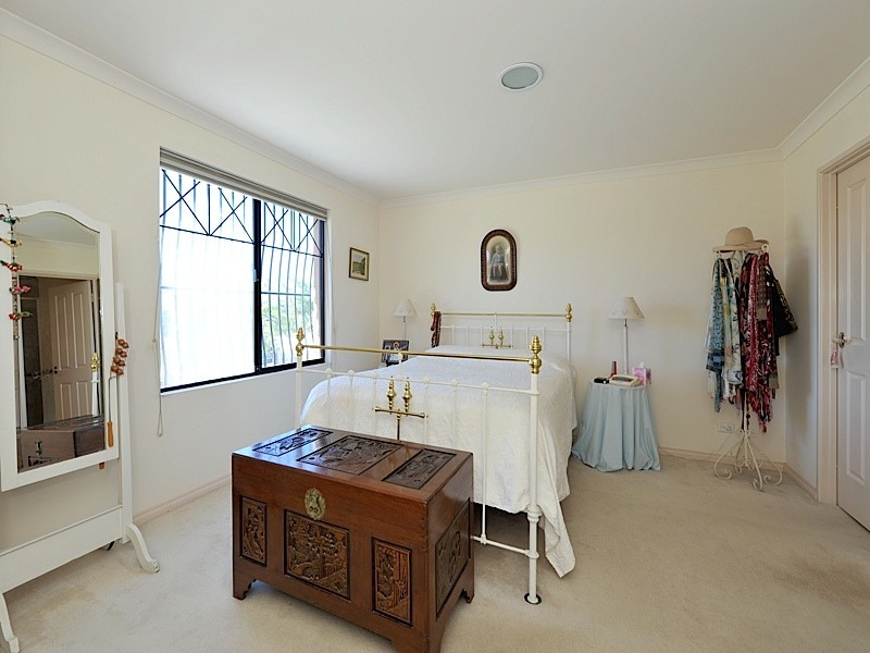 2/17 Tweeddale, Applecross WA 6153