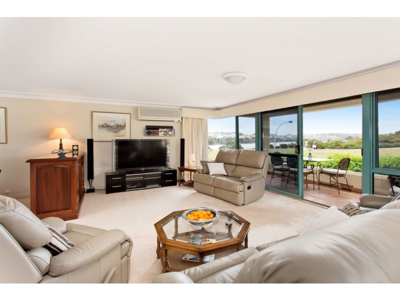 2/45 Rule Street, North Fremantle WA 6159