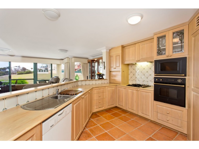 2/45 Rule Street, North Fremantle WA 6159