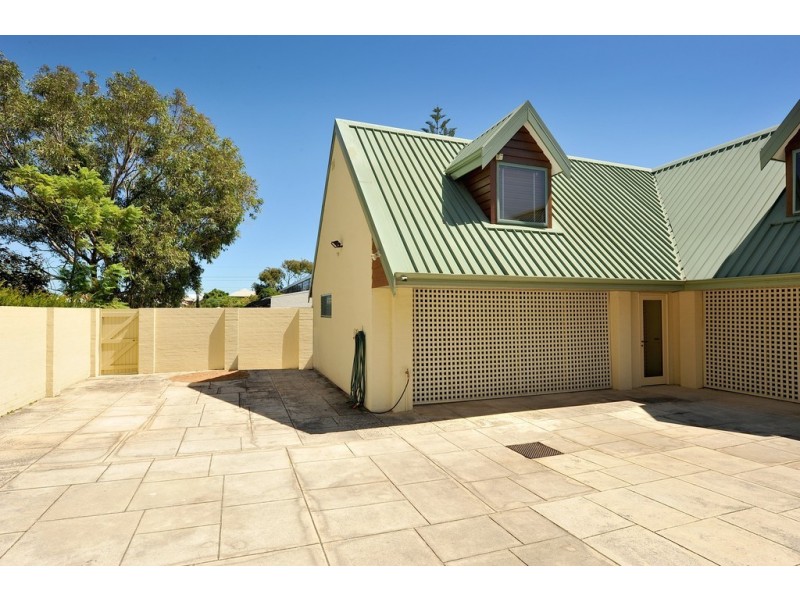 2/45 Rule Street, North Fremantle WA 6159
