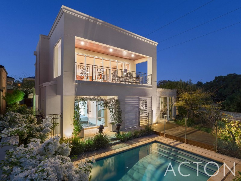 8 Faulkner Circle, Mosman Park WA 6012