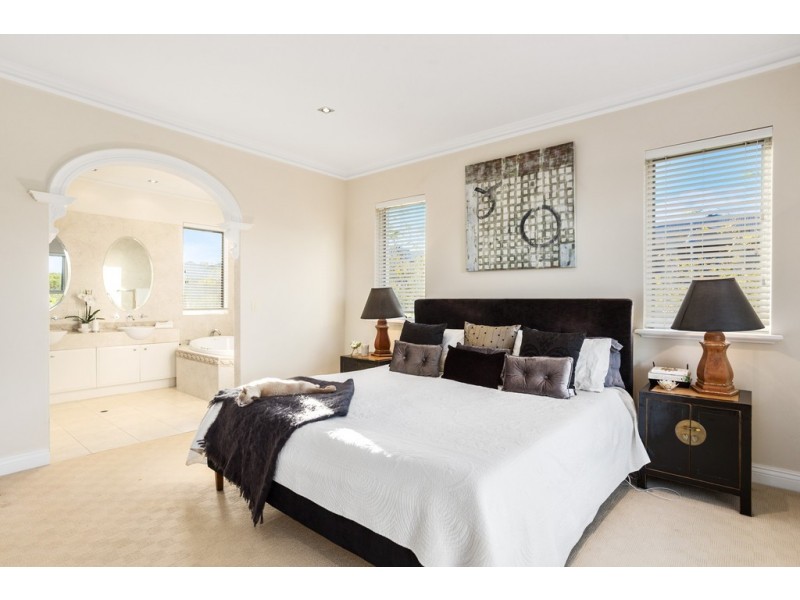 8 Faulkner Circle, Mosman Park WA 6012