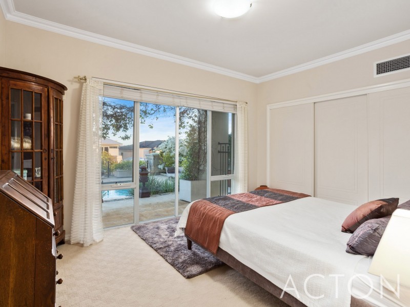 8 Faulkner Circle, Mosman Park WA 6012