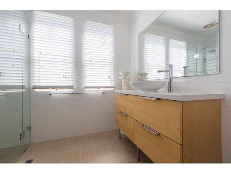 16 Swansea Street, Swanbourne WA 6010