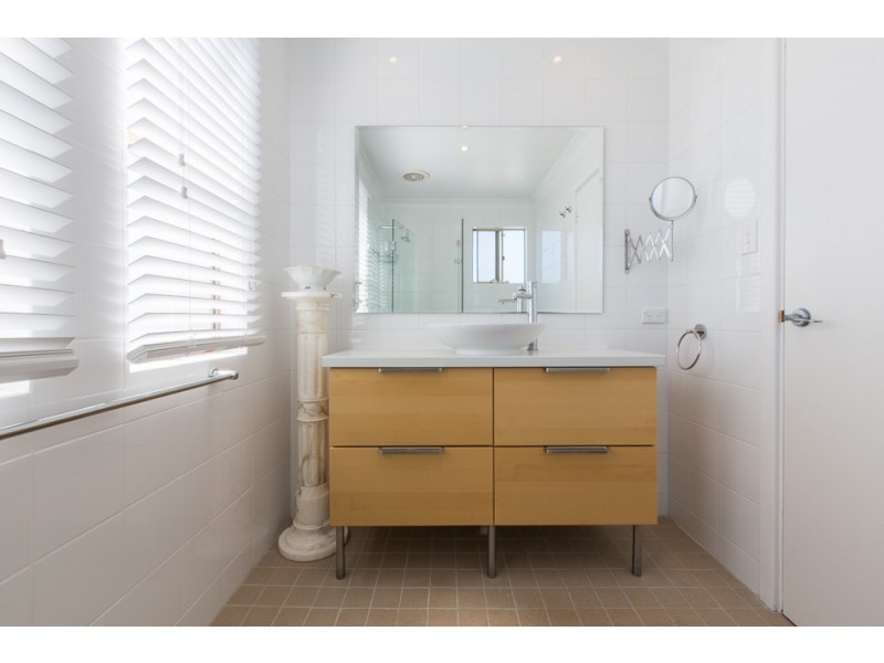 16 Swansea Street, Swanbourne WA 6010