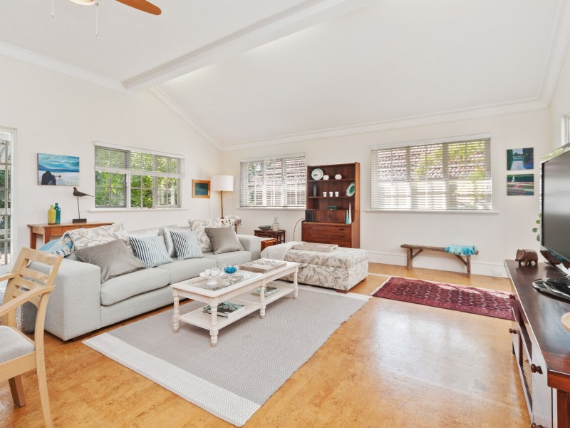 49 Doonan Road, Nedlands WA 6009