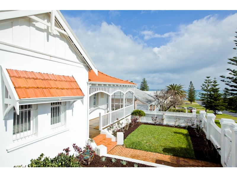 17 Warton Street, Cottesloe WA 6011