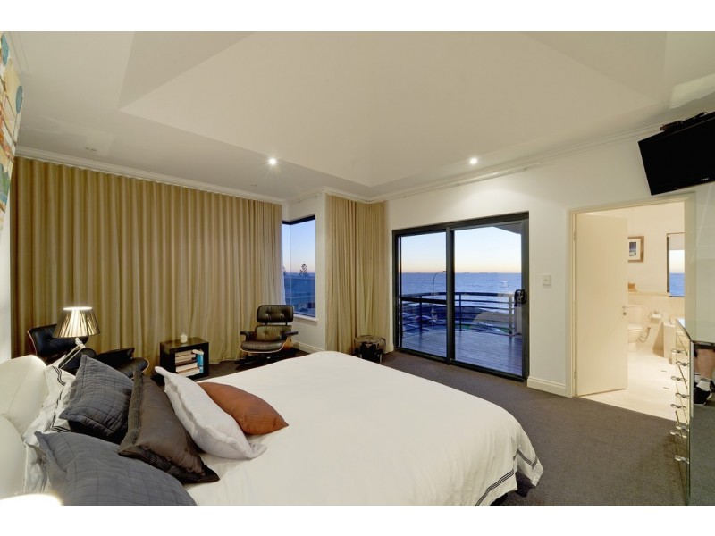 2 Eileen Street, Cottesloe WA 6011